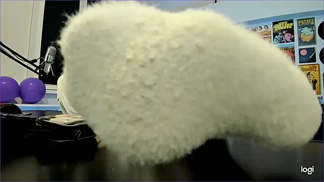 Snapshot of MistyBarnes chatting on December 2, 2024, 12:18 pm MistyBarnes online show from December 2, 2024, 12:18 pm