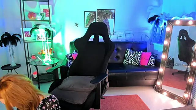 Snapshot of MistyBarnes chatting on December 4, 2024, 3:32 pm MistyBarnes online show from December 4, 2024, 3:32 pm