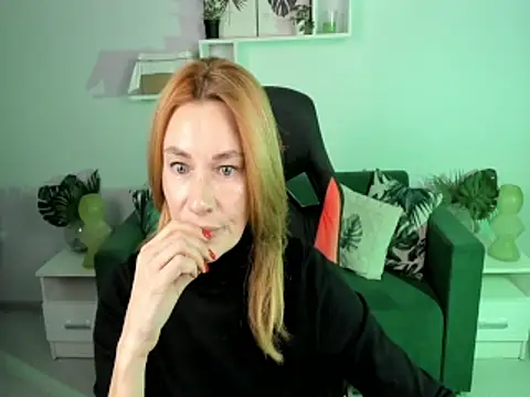 Snapshot of MistyBarnes chatting on December 9, 2024, 9:28 am MistyBarnes online show from December 9, 2024, 9:28 am