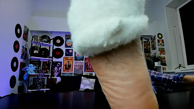 Snapshot of MistyBarnes chatting on December 16, 2024, 12:38 pm MistyBarnes online show from December 16, 2024, 12:38 pm