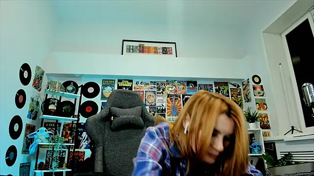 Snapshot of MistyBarnes chatting on December 16, 2024, 3:43 pm MistyBarnes online show from December 16, 2024, 3:43 pm