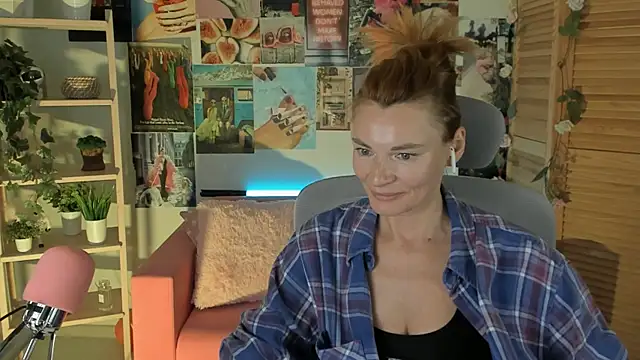 Snapshot of MistyBarnes chatting on March 2, 2025, 3:27 pm MistyBarnes online show from March 2, 2025, 3:27 pm