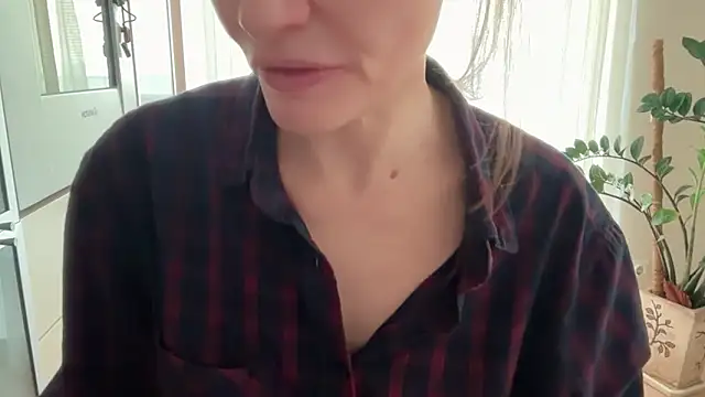 Snapshot of MistyBarnes chatting on March 14, 2026, 8:09 am MistyBarnes online show from March 14, 2026, 8:09 am