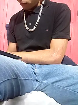 SEBASTHIAN online show from April 15, 2026, 5:09 pm