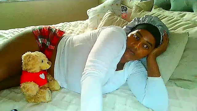 Snapshot of Charlie-Crawford chatting on February 23, 2025, 4:13 pm Charlie-Crawford online show from February 23, 2025, 4:13 pm