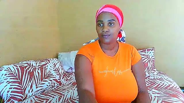 Snapshot of Charlie-Crawford chatting on March 17, 2025, 2:23 pm Charlie-Crawford online show from March 17, 2025, 2:23 pm