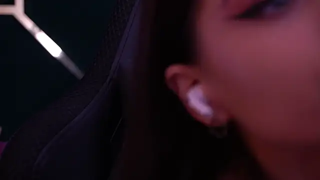 LittleeCutee online show from January 10, 2025, 10:17 am