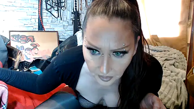 dominatrixredsonyja online show from June 7, 2026, 3:43 am