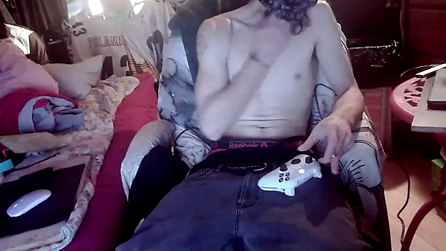 Snapshot of xxxTony999 chatting on January 2, 2025, 11:27 pm xxxTony999 online show from January 2, 2025, 11:27 pm