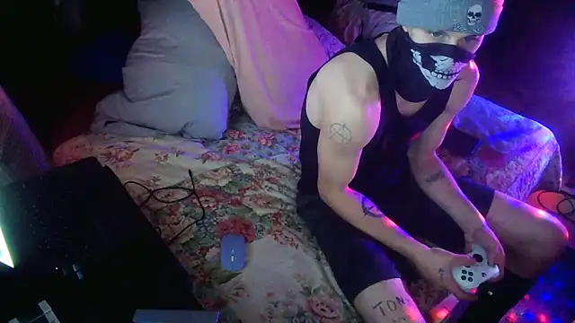 Snapshot of xxxTony999 chatting on January 20, 2025, 9:35 am xxxTony999 online show from January 20, 2025, 9:35 am