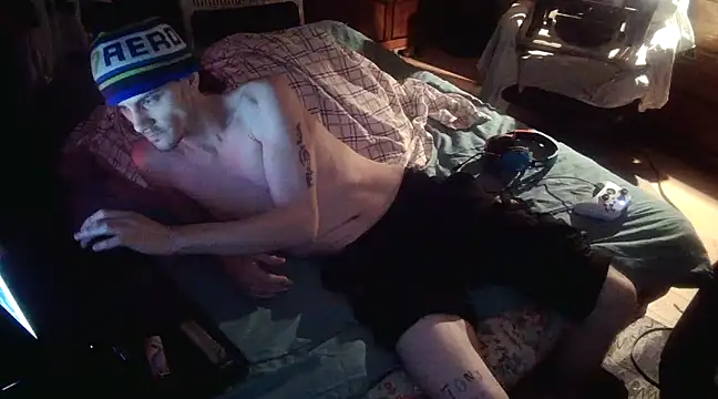 Snapshot of xxxTony999 chatting on February 5, 2025, 1:15 am xxxTony999 online show from February 5, 2025, 1:15 am