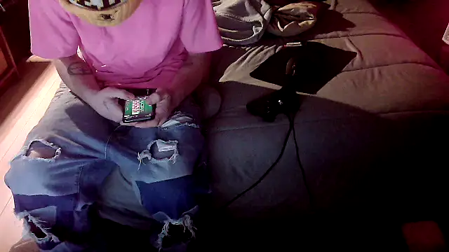 Snapshot of xxxTony999 chatting on November 12, 2025, 6:58 am xxxTony999 online show from November 12, 2025, 6:58 am