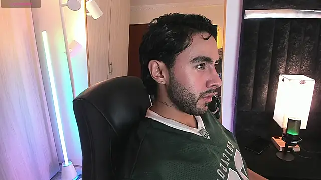 ItsMeEros online show from June 20, 2026, 11:29 pm