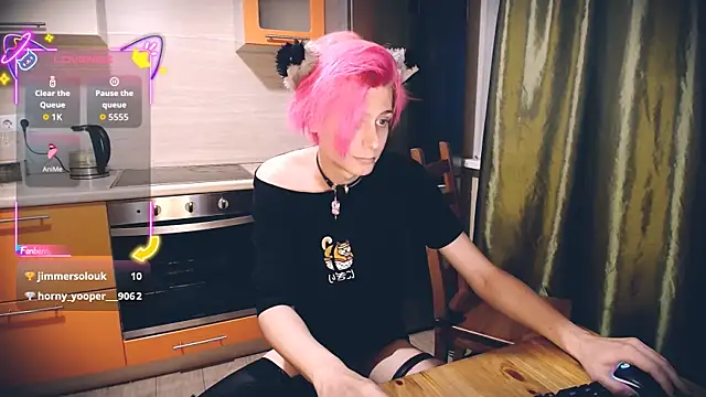 Littlepinkcat online show from July 31, 2026, 1:05 am