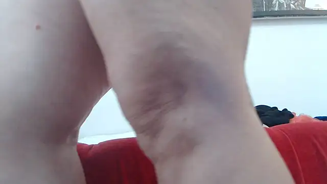 AnnaBellaLuckyXOXO online show from December 19, 2025, 12:34 pm