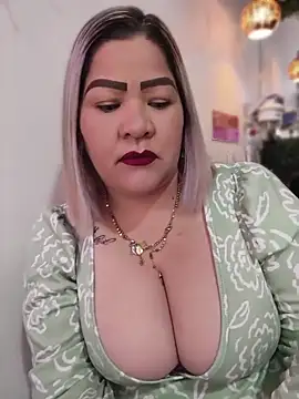 Snapshot of Dalessa_Bigtits chatting on June 17, 2026, 9:38 pm Dalessa Bigtits online show from June 17, 2026, 9:38 pm