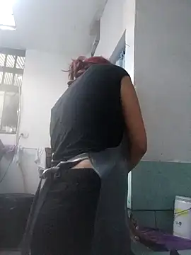 Snapshot of SabinaMerchetti chatting on December 21, 2024, 10:51 pm SabinaMerchetti online show from December 21, 2024, 10:51 pm