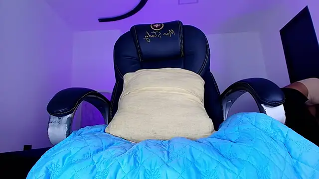 naomi kyse online show from April 22, 2026, 1:08 am