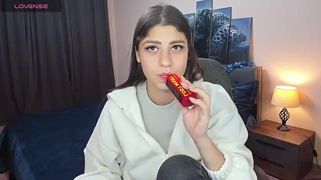 MaryMayson online show from January 10, 2025, 7:32 pm