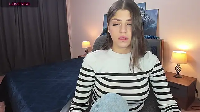 MaryMayson online show from January 13, 2025, 3:47 pm