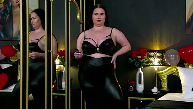 GeorgiaLerox online show from February 13, 2025, 3:46 pm