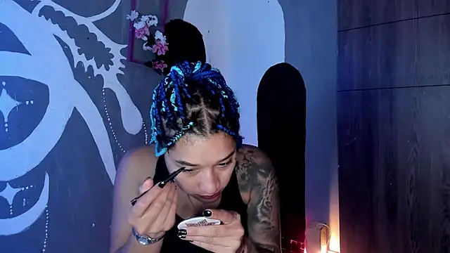 Snapshot of Eva_Lee_ chatting on December 6, 2024, 3:41 am Eva Lee online show from December 6, 2024, 3:41 am