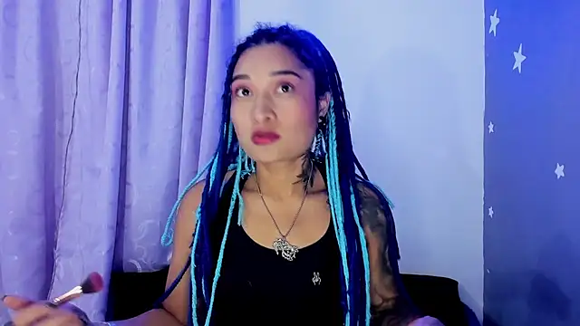 Snapshot of Eva_Lee_ chatting on December 14, 2024, 5:29 am Eva Lee online show from December 14, 2024, 5:29 am