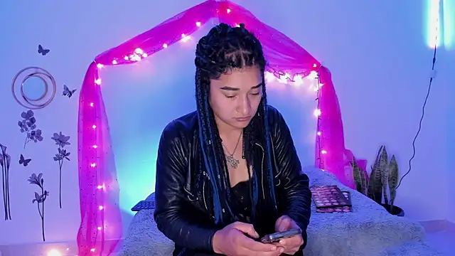 Snapshot of Eva_Lee_ chatting on January 21, 2025, 6:00 am Eva Lee online show from January 21, 2025, 6:00 am