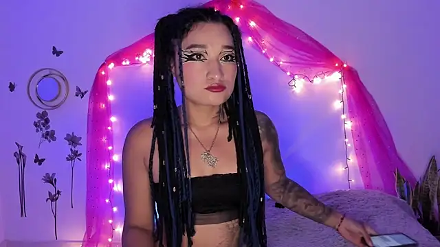 Snapshot of Eva_Lee_ chatting on January 25, 2025, 6:01 am Eva Lee online show from January 25, 2025, 6:01 am