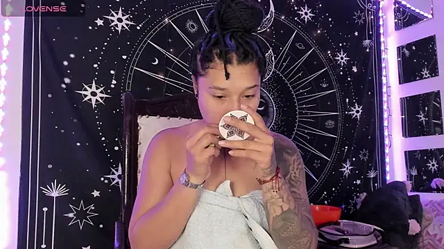 Snapshot of Eva_Lee_ chatting on September 21, 2025, 6:26 am Eva Lee online show from September 21, 2025, 6:26 am