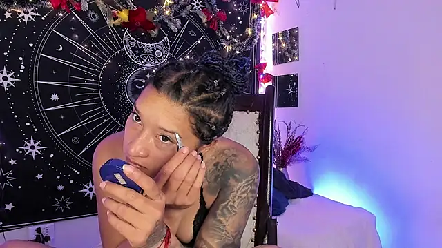 Snapshot of Eva_Lee_ chatting on December 14, 2025, 8:41 am Eva Lee online show from December 14, 2025, 8:41 am