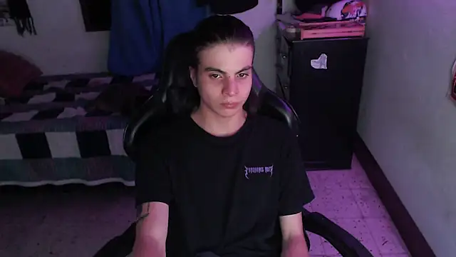 Elastic Fantasy online show from April 25, 2026, 4:59 am