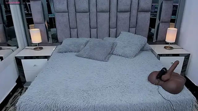 EMMAHILL1 online show from January 15, 2026, 4:11 pm