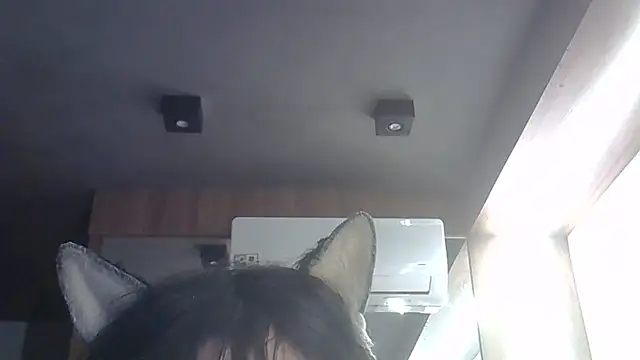 Skinny-Kitten online show from June 5, 2026, 3:18 pm