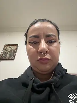 Snapshot of Abril_Luv chatting on May 23, 2026, 10:52 am Abril Luv online show from May 23, 2026, 10:52 am