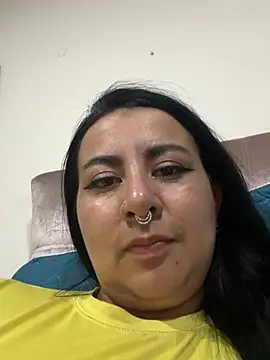 Snapshot of Abril_Luv chatting on June 10, 2026, 1:50 am Abril Luv online show from June 10, 2026, 1:50 am