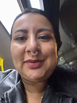 Snapshot of Abril_Luv chatting on June 12, 2026, 12:20 am Abril Luv online show from June 12, 2026, 12:20 am