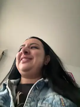 Snapshot of Abril_Luv chatting on July 25, 2026, 11:19 am Abril Luv online show from July 25, 2026, 11:19 am