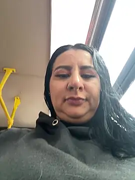 Snapshot of Abril_Luv chatting on July 29, 2026, 12:03 pm Abril Luv online show from July 29, 2026, 12:03 pm