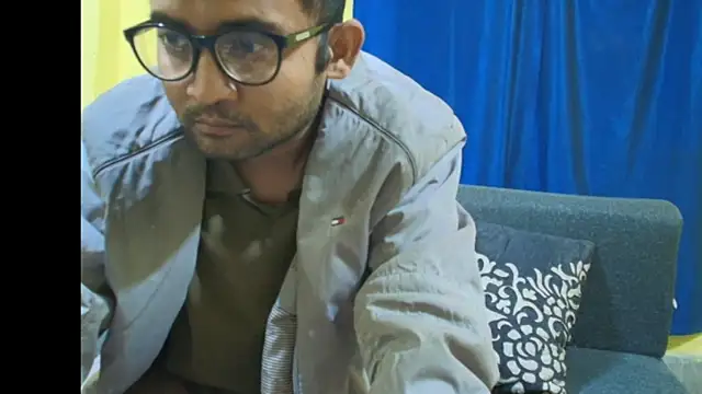 Cute boy2000 online show from January 9, 2026, 12:13 am