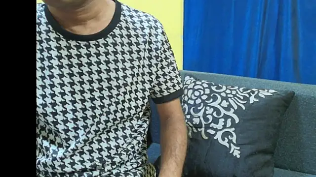 Cute boy2000 online show from March 1, 2026, 12:34 am