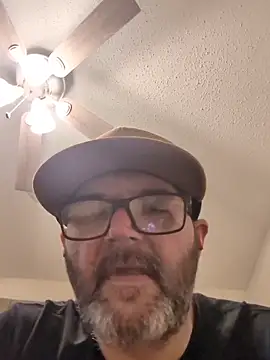 Snapshot of Louis504z chatting on March 1, 2026, 10:06 am Louis504z online show from March 1, 2026, 10:06 am