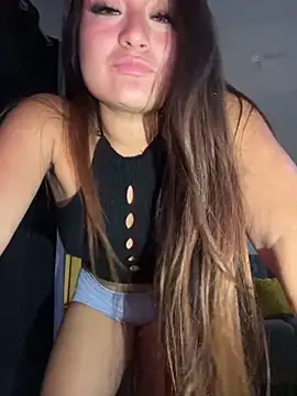 LuceroRm online show from February 11, 2026, 5:23 am