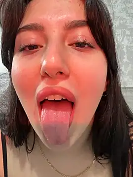 Tasty Nora online show from April 22, 2026, 9:33 am
