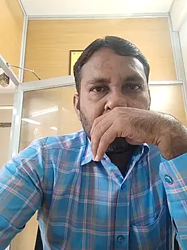 adicma123 online show from November 4, 2025, 3:49 am