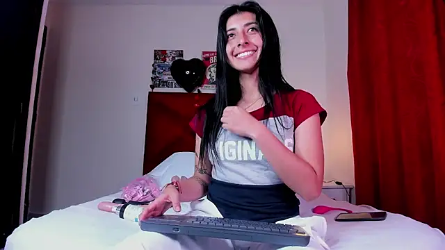 EmmaWilliamss online show from February 20, 2025, 5:07 pm