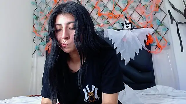 EmmaWilliamss online show from November 1, 2025, 11:18 pm