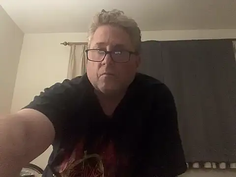 iwantutocum1X online show from February 25, 2026, 10:03 am