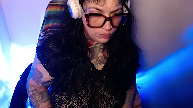 VampGirl1 online show from January 7, 2026, 7:33 am