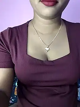 Snapshot of ANGE-MOU chatting on January 31, 2025, 10:20 am ANGE-MOU online show from January 31, 2025, 10:20 am